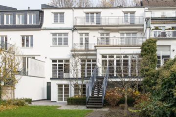 Mehr geht nicht- Luxuriöses Wohnen in bester Lage!  Elegante Stadtvilla in Düsseldorf-Oberkassel, 40545 Düsseldorf, Einfamilienhaus