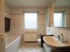 Zeitlos und komfortabel! 3-Zimmer-Wohnung in moderner Mehrfamilien-Stadtvilla - 8 Badezimmer