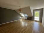03 - Attraktive 2-Zimmer-Dachgeschoss-Wohnung mit Balkon und Einzelgarage in zentraler Lage von Meerbusch-Büderich