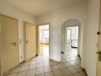 Diele - Helle und geräumige 3-Zimmer-Wohnung In zentraler Lage von Düsseldorf Oberkassel und nahe gelegen zum Rhein