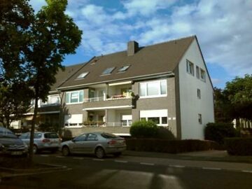 Solide Kapitalanlage in Meerbusch / 3-Zimmer-Eigentumswohnung mit Loggia, 40670 Meerbusch, Etagenwohnung zum Kauf