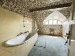 16 - Villa mit viel Potential gelegen auf einem 1.545 m² großen Grundstück In Alt-Meererbusch