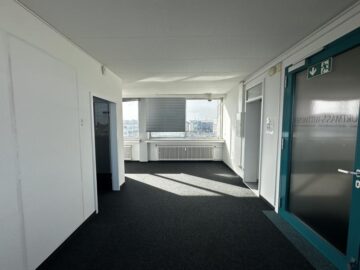 Geräumige Bürofläche in der 5. Etage An der Hansaallee in Düsseldorf, 40549 14Düsseldorf, Büro/Praxis