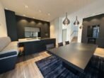 Luxuriöse Doppelhaus-Villa mit Garage in gefragter Wohnlage-Alt-Meererbusch! - 01