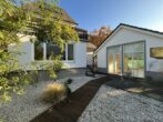 Image - Freistehende Familienidylle mit Garten und Atelier in unmittelbarer Rheinnähe.
